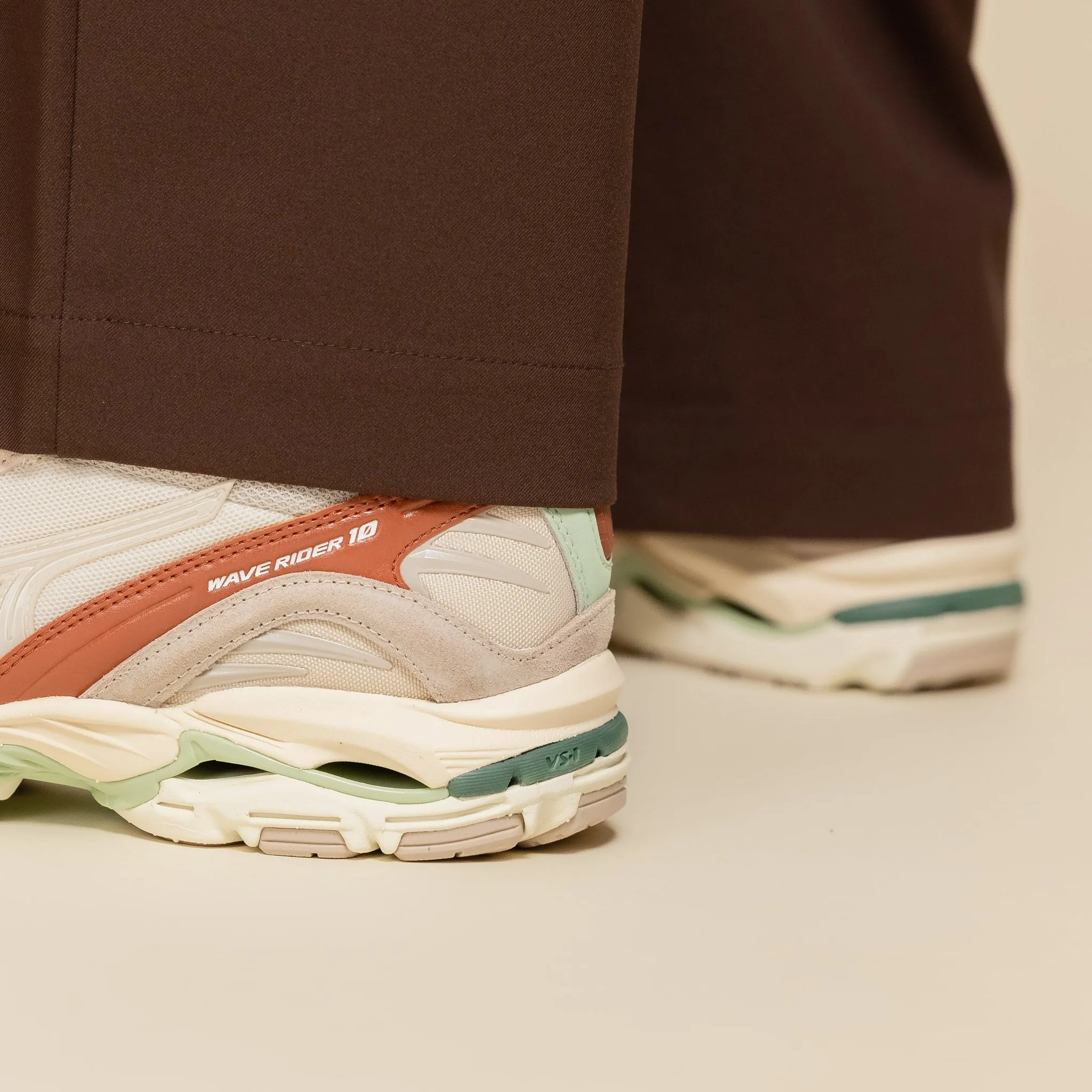 Mizuno - Wave Rider 10 Premium - Silver Cloud / White Sand / White