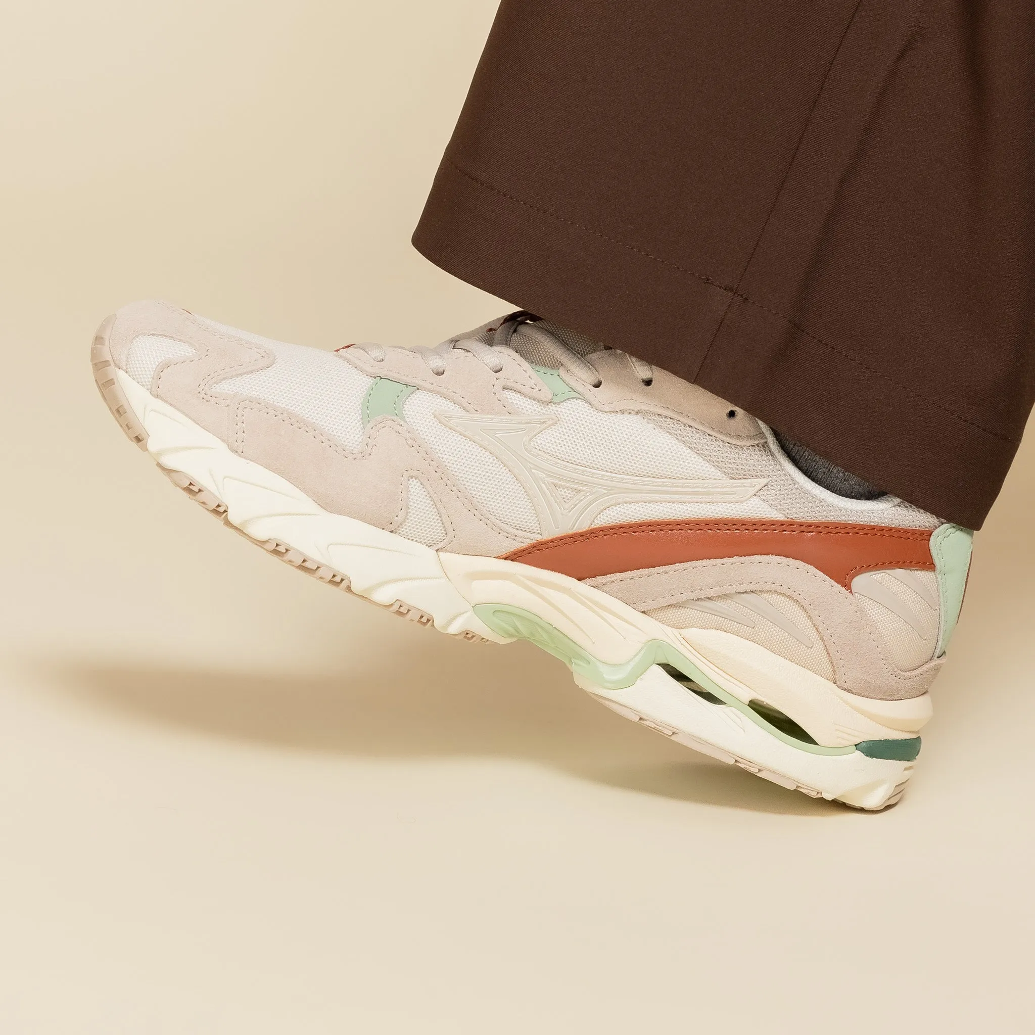 Mizuno - Wave Rider 10 Premium - Silver Cloud / White Sand / White