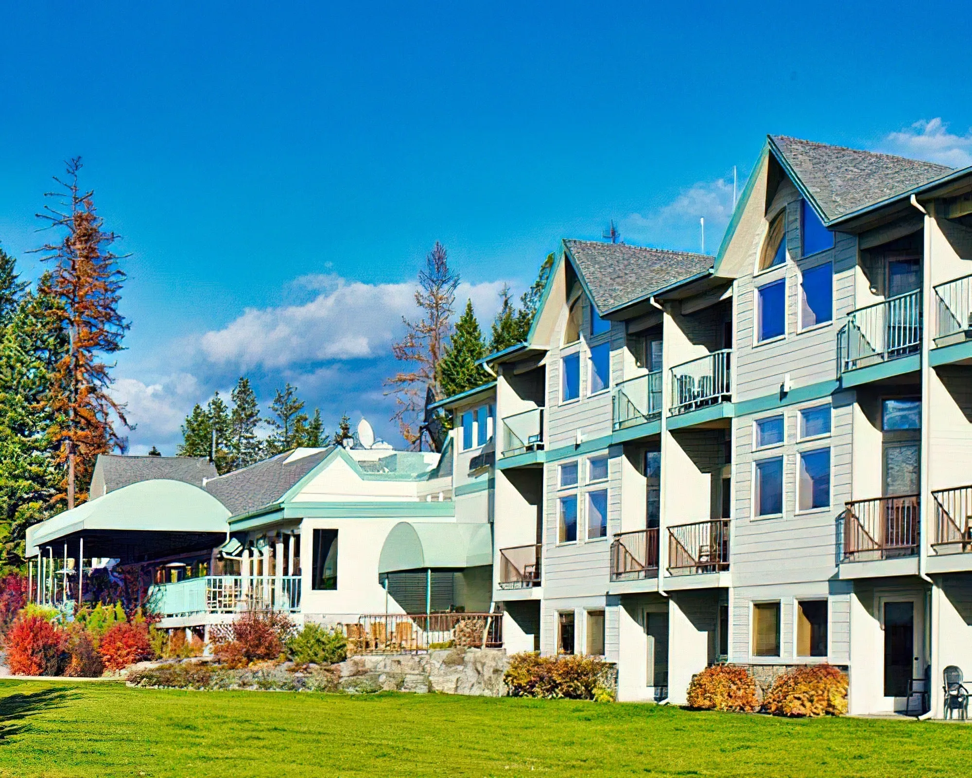 Nenastako Village at Meadow Lake