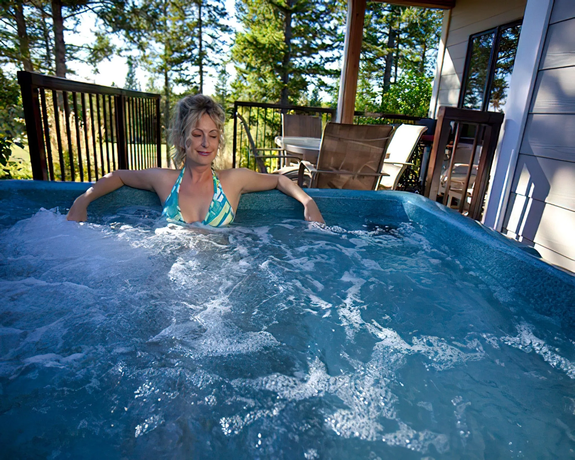 Nenastako Village at Meadow Lake