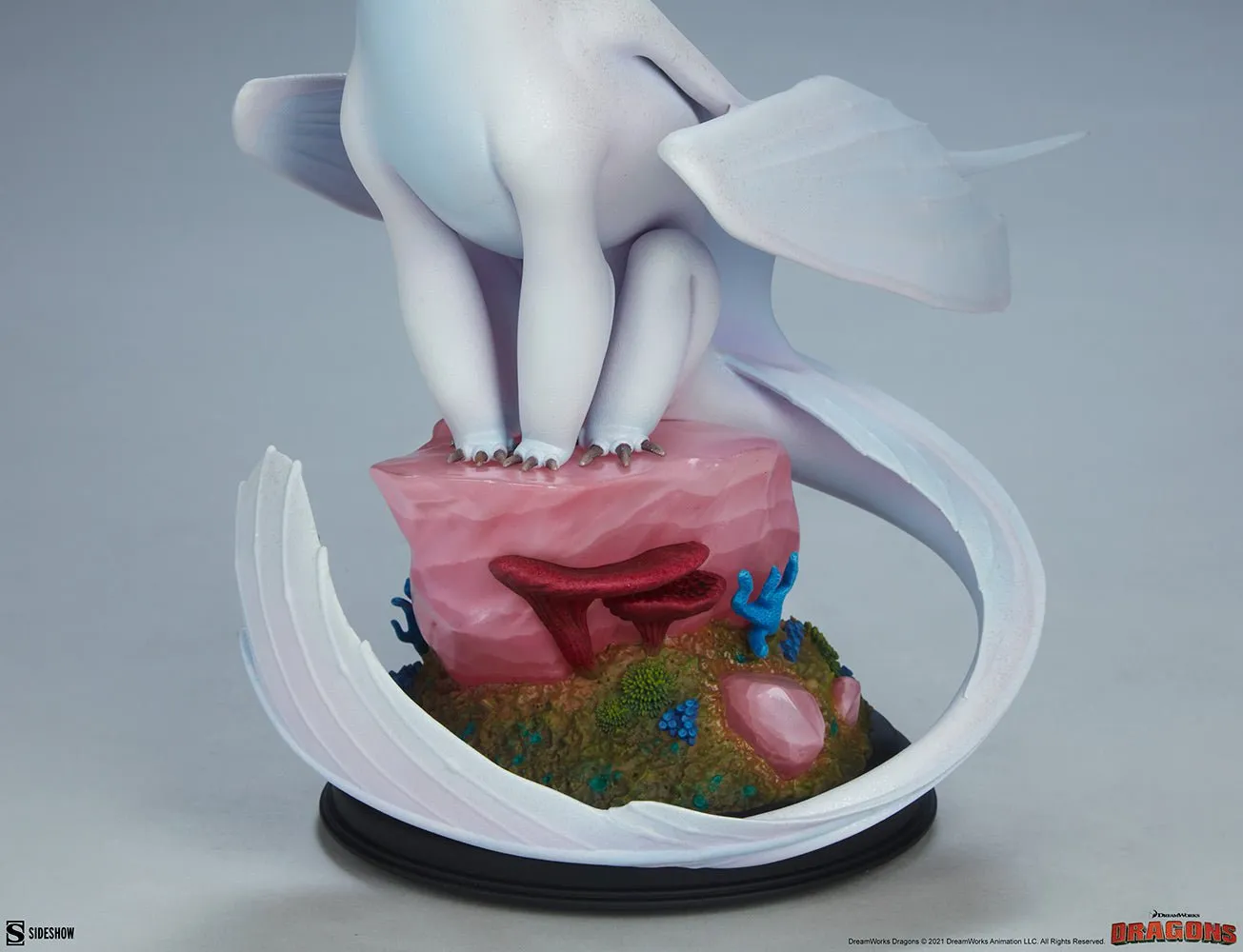 Sideshow Collectibles How to Train Your Dragon Light Fury Statue